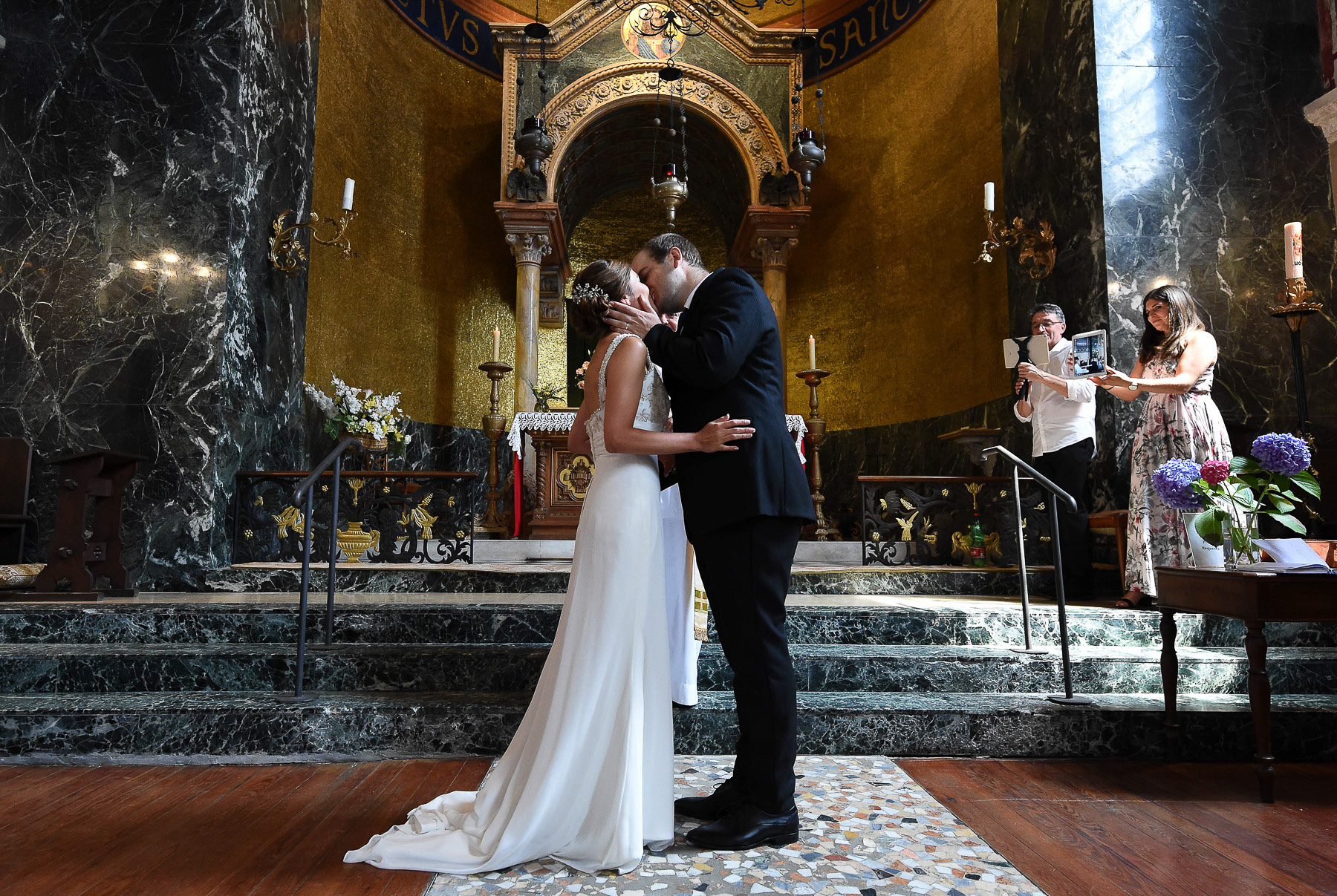 Craig and Jessica wedding at Chiesa dell'Ascensione, Como — wedding photographer Lake Como