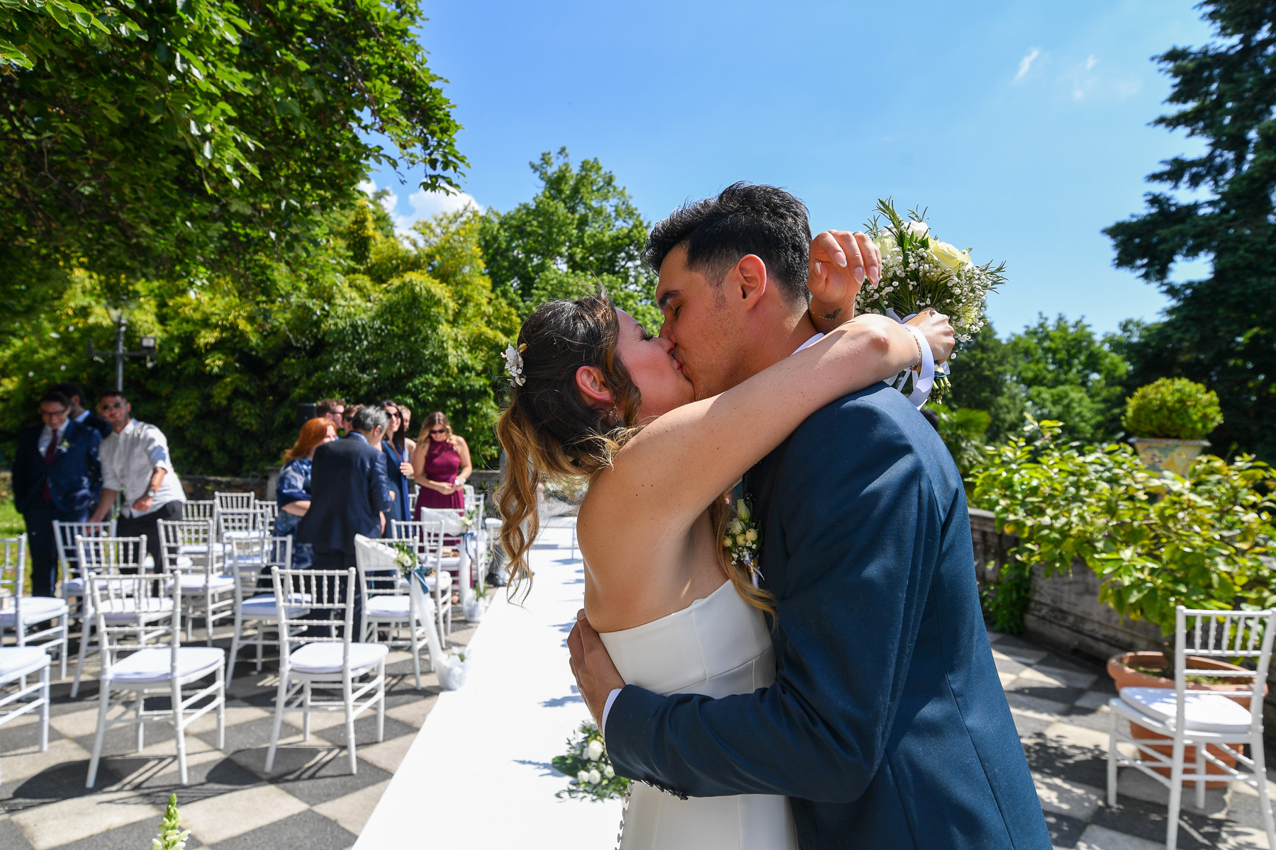 Sem and Valentina wedding at Castello Benso, Mercenasco — wedding photography Italy